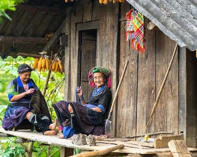 Sa Pa to Mu Cang Chai Private Car Tour Including All Meals and Visits to Rice Terraces and Ethnic Villages (Product 54248)