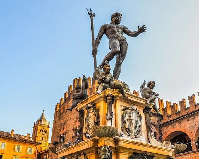 Bologna Self-Guided Walking Tour on Mobile App (Product 53692)