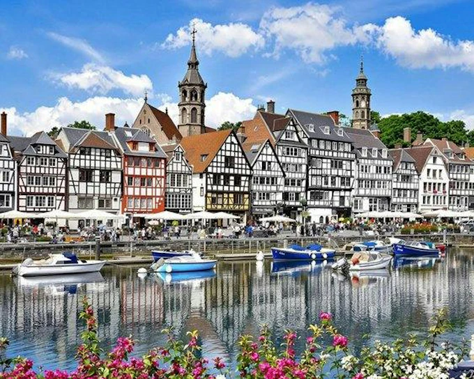 From Paris: Day Trip to Étretat Cliffs and Honfleur (Product 55520)