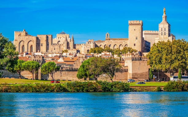 avignon self-guided walking tour with audio guide app and offline map-2