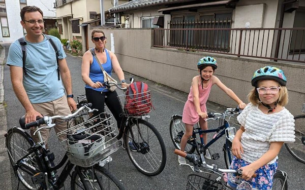 Nara Private E-Bike Tour: Todaiji, Deer Park, Knife shop, Shrine, Local Snack