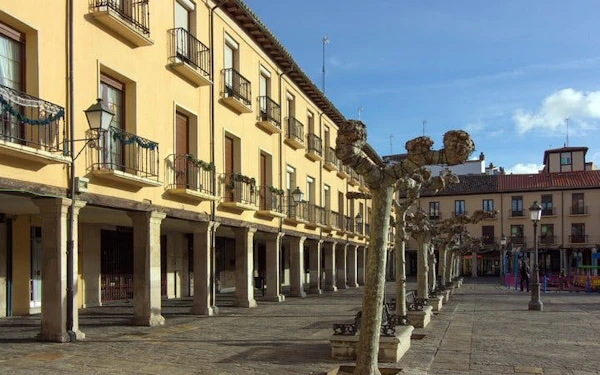 Palencia Self-Guided Walking Tour on Mobile App