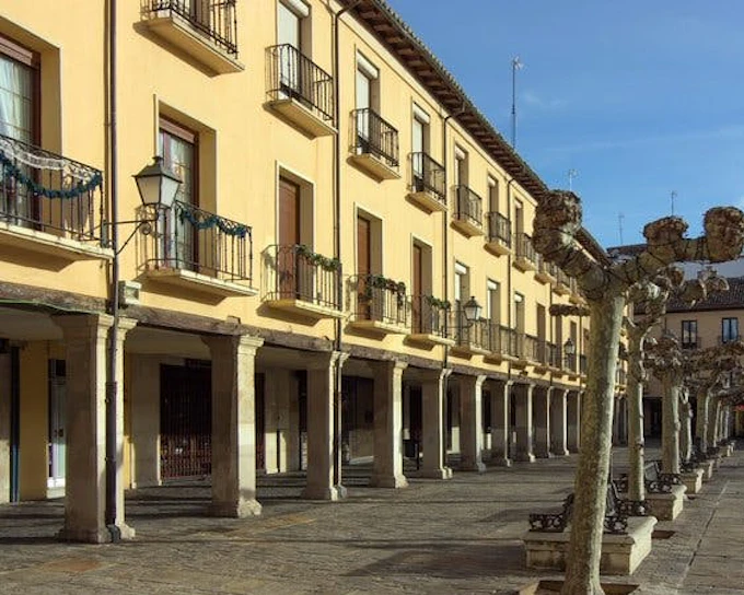 Palencia Self-Guided Walking Tour on Mobile App (Product 53883)