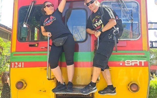 bangkok: floating market, maeklong train market & dragon tour-5