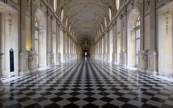 det kongelige palads og haverne i venaria-3