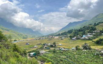 Sapa Muong Hoa Valley with ethnic minority villages and terraced fields.