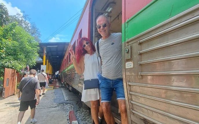 bangkok: floating market, maeklong train market & dragon tem-1