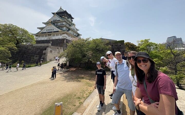 osaka small-group bike tour of cultural landmarks with lunch and tea break-5