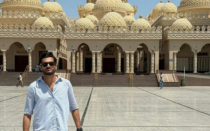 Private guided tour at mosque with ornate domes, Hurghada.