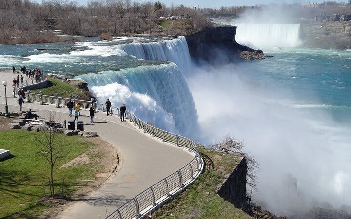 geführte tour zu den niagarafällen mit tickets für die „maid of the mist“, die „cave of the winds“ und den aussichtsturm-2