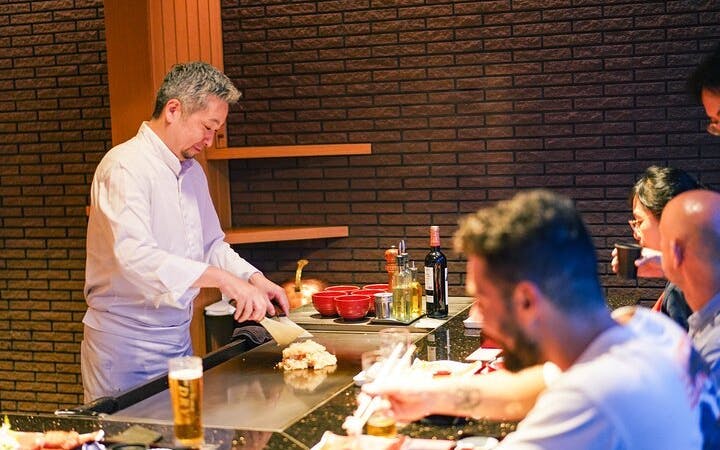 tour vip del wagyu di grado a5 a ginza: degustazione illimitata di wagyu e sake-5