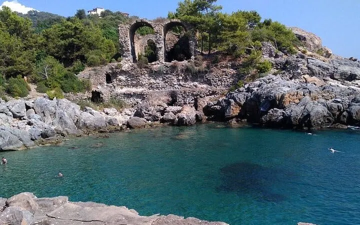 tur til antikke ruiner og hemmelige huler fra alanya–syedra til cragum-7