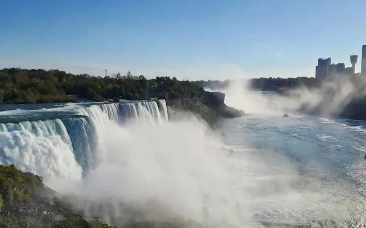 visite guidée à pied des chutes du niagara avec billets pour la tour en bateau « maid of the mist » (côté américain)-6