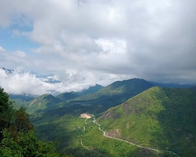 Sapa Private Motorbike Tour to Villages and Waterfalls with Local Homestay and Meals (Product 54213)