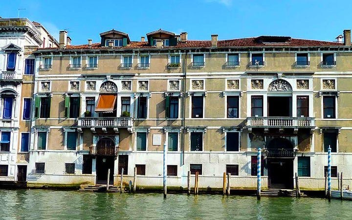 palazzo mocenigo i venezia: historien om tekstiler, kostymer og per-4