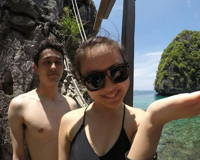From Phuket: Phi Phi Islands and Maya Bay Day Trip with Lunch and Snorkeling