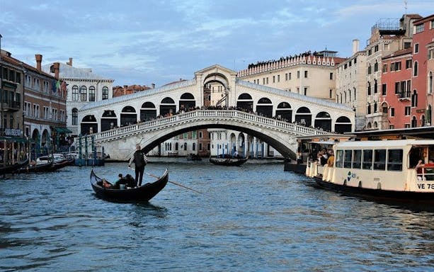 venice walking tour of major monuments and historical sites with local guide-2