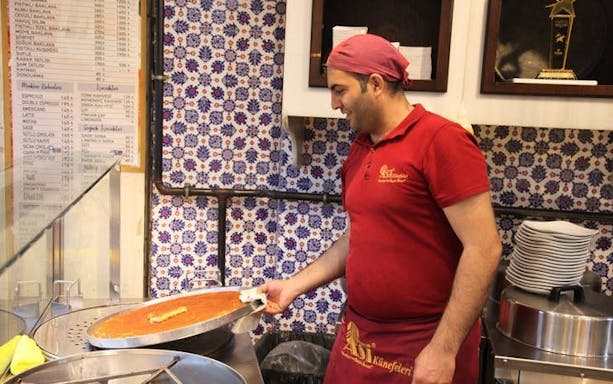 istanbul europe to asia food tour - local markets & ferry-3