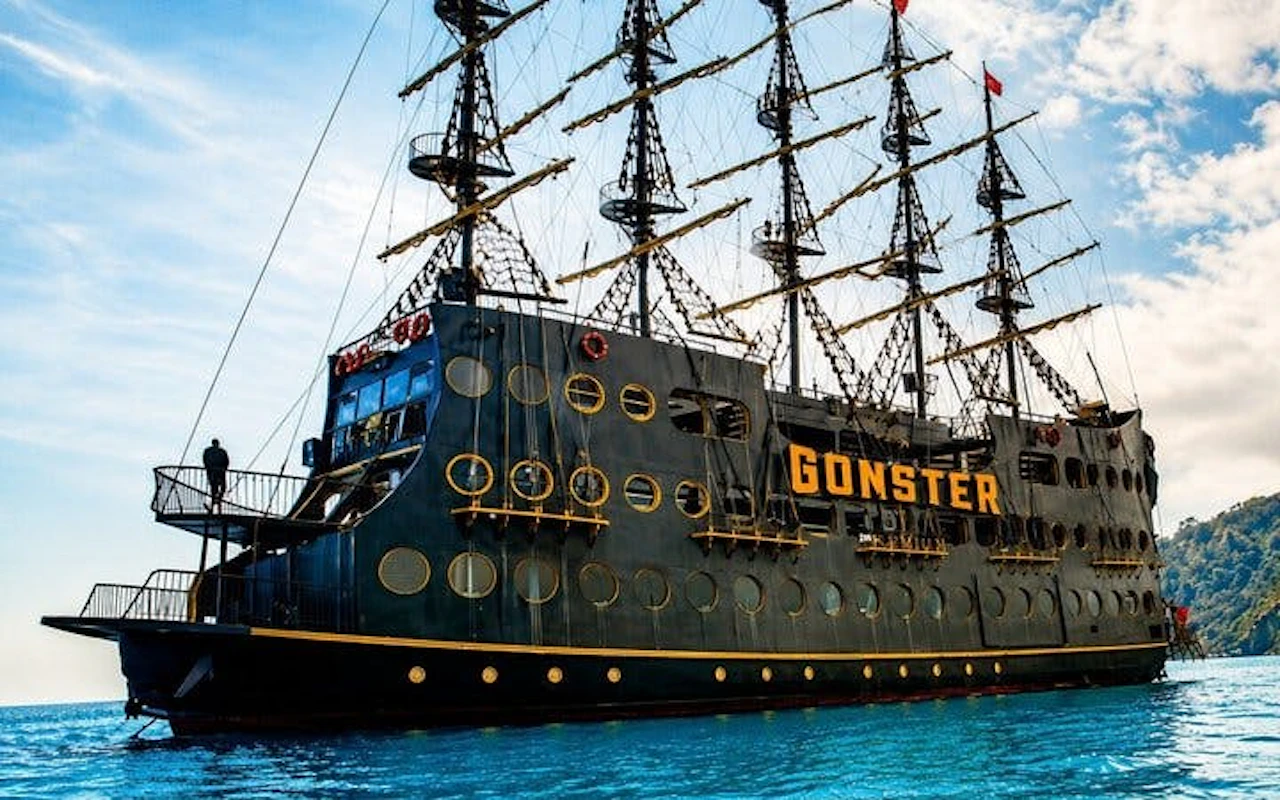 GONSTER Deluxe-Piratenbootausflug ab Kemer | Mittagessen, Getränke und Transfer — 8