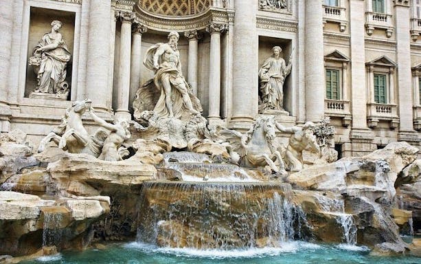 trevi fountain guided tour with exclusive access-5