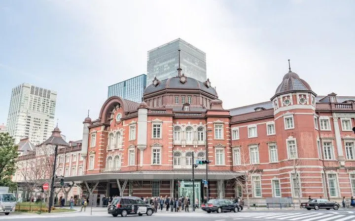 Tokyo Station & Imperial Palace Outer Grounds Guided Introduction with Self-Guide Booklet Image 4