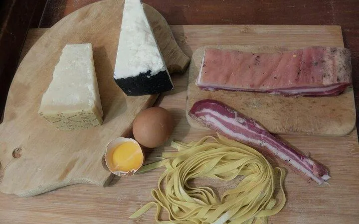 Rome Cacio e Pepe, Amatriciana and Carbonara Sauce-Making Cooking Class