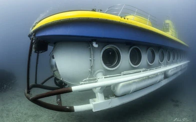Submarine underwater during Tenerife tour with Los Gigantes pickup.