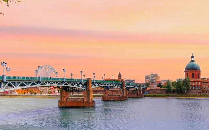 Toulouse Self-Guided Walking Tour on Mobile App