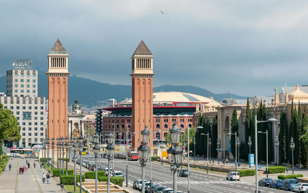 Barcelona Montjuïc and Magic Fountain Self-Guided Audio Walk: Barcelona Pavilion, MNAC Terrace and Gardens