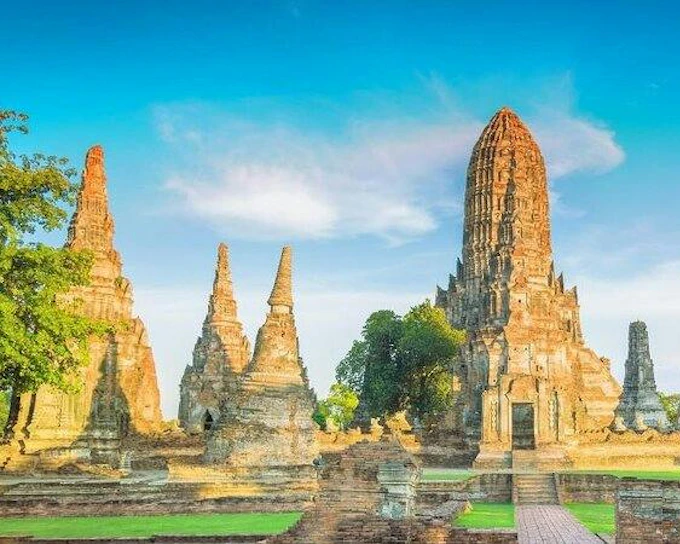 From Bangkok: Ayutthaya UNESCO World Heritage Site Guided Tour with Buffet Lunch