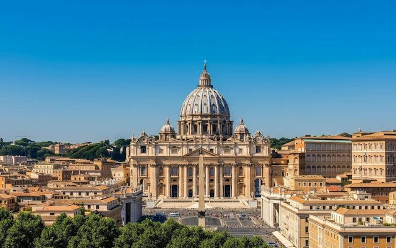 Geführte Tour durch den Petersdom mit Besichtigung der päpstlichen Grabstätten und der Bereiche im Untergrund — 7