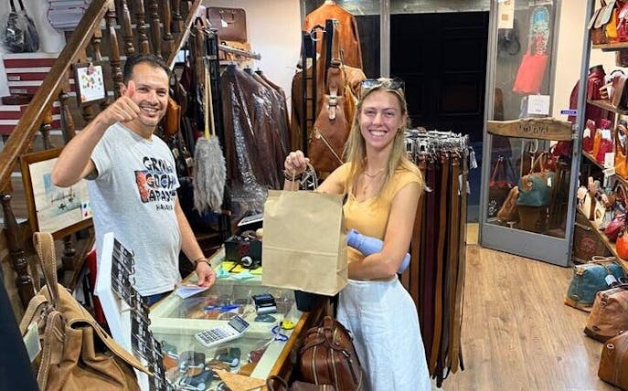 oltrarno artisans tour, wine windows and gelato-1