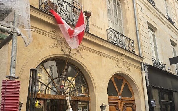 visita guiada a pie por el barrio latino con un guía historiador local y sus rincones secretos-4