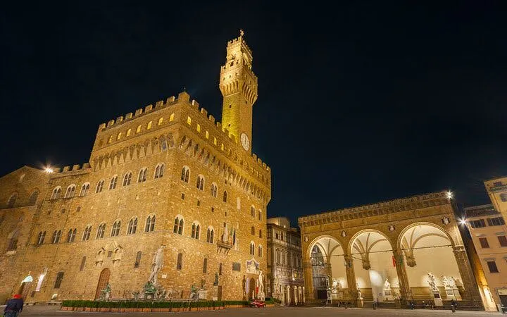 Haunted Florence: Self-Guided City Exploration Game