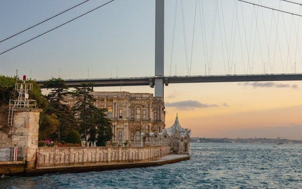 gita in barca di un giorno intero sul bosforo e tour del palazzo di beylerbeyi a istanbul-4