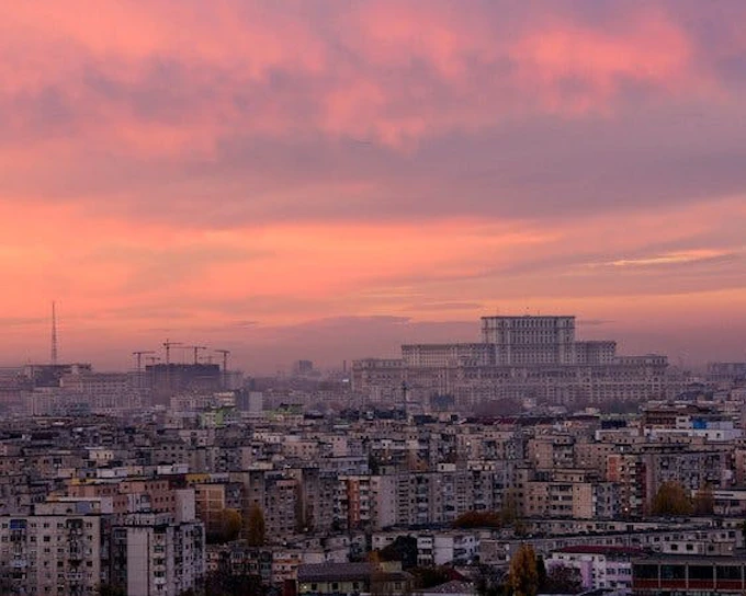 Bucharest Self-Guided Walking Tour on Mobile App (Product 53698)