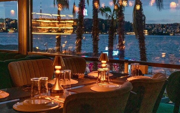 istanbul luxury bosphorus view tavern dinner & belly dance show-5