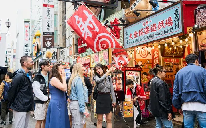 Osaka Guided Walking Tour and Dotonbori River Cruise Ticket Image 2