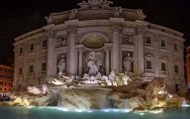 trevi fountain guided tour with exclusive access-4