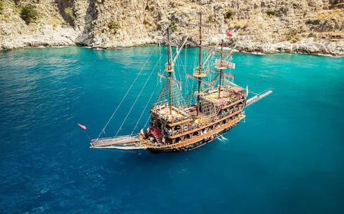 rondvaart met piratenboot in alanya met schuimfeest, frisdranken en vervoer-1