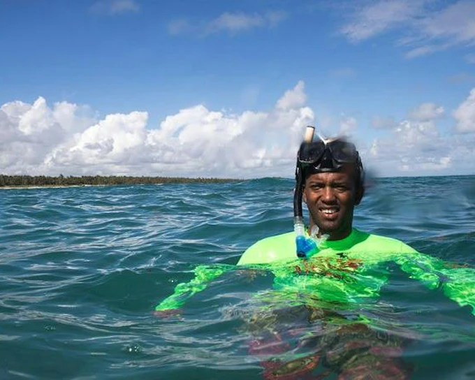 Small-Group Catamaran Cruise and Snorkeling Tour with Floating Bar, Premium Drinks, and Hotel Transfers