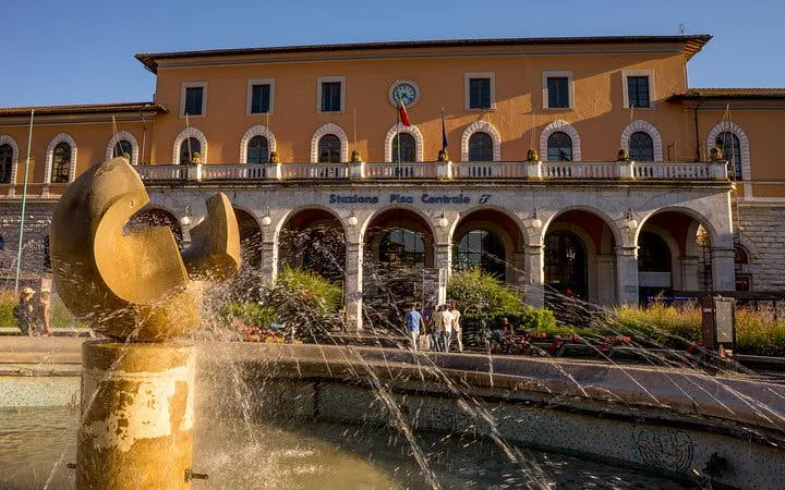 Leaning Tower of Pisa and Cathedral Fast-Track Tickets with Audio Tour