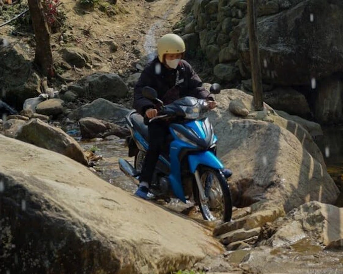 Sapa Motorbike Tour of Scenic Villages and Waterfalls with Hotel Pickup and Flexible Sightseeing (Product 54280)