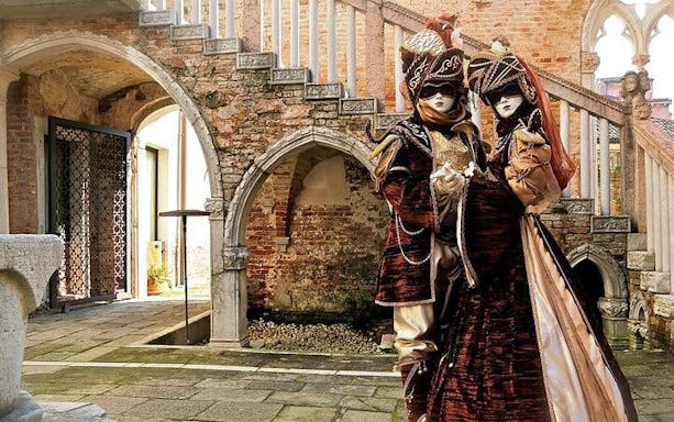 palazzo mocenigo i venezia: historien om tekstiler, kostymer og per-3