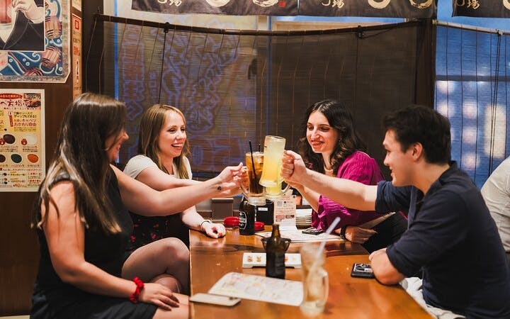 tur pietonal culinar prin izakaya-urile din shinjuku, cu 14 degustări și băuturi-1