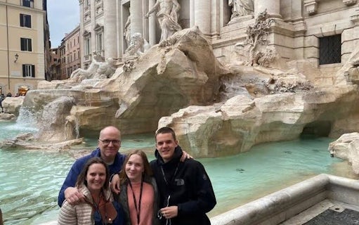 trevi fountain guided tour with exclusive access-2