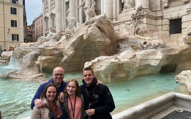 trevi fountain guided tour with exclusive access-2