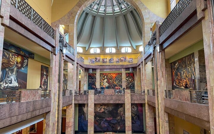exclusieve tour door het palacio de bellas artes - kleine groepen-4