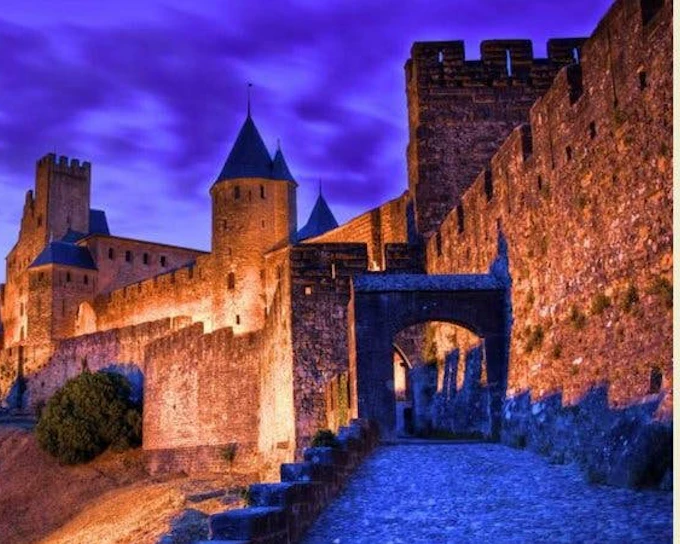 Carcassonne Self-Guided Mobile Walking Tour (Product 53817)