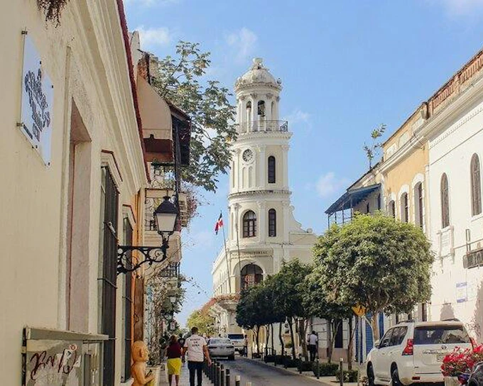 Santo Domingo Day Tour from Punta Cana with Guided Visits, Entrance Fees, and Buffet Lunch